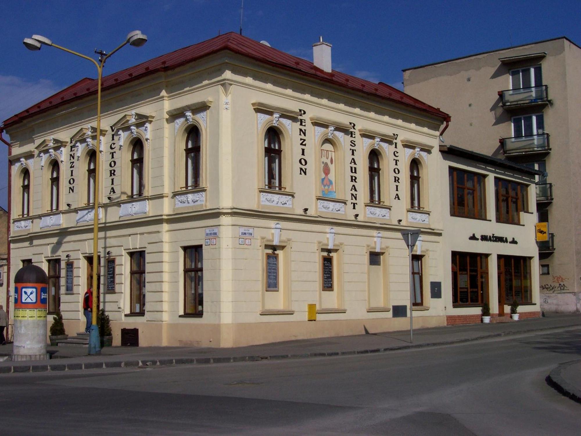 Victoria - Penzion & Restaurant Zwoleń Zewnętrze zdjęcie