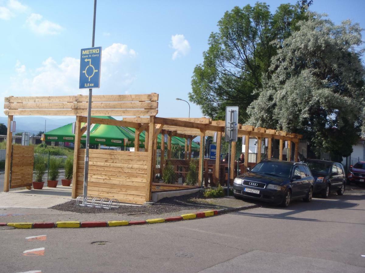 Victoria - Penzion & Restaurant Zwoleń Zewnętrze zdjęcie